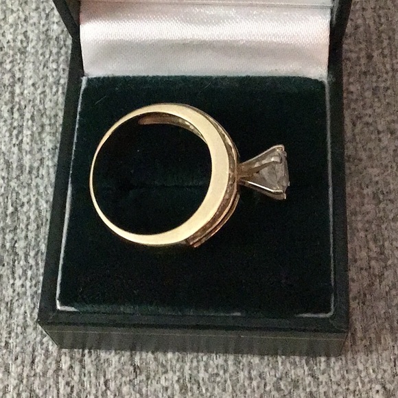 CUBIC ZIRCONIA RING - Picture 6 of 8